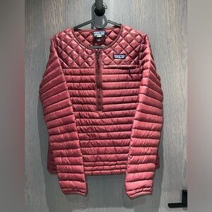 Patagonia Women's Dark Ruby AlpLight Down Pullover Jacket Size Small